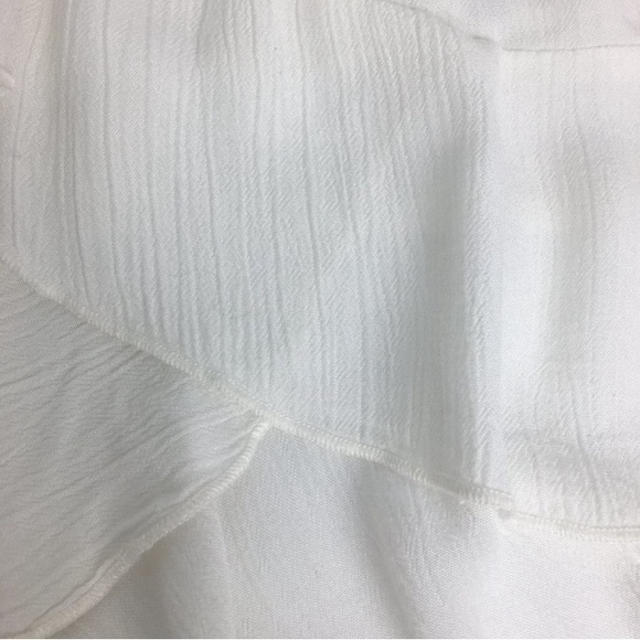 O’Neill - Selena White Ruffle Hem Top NWT Size Medium - Picture 4 of 9